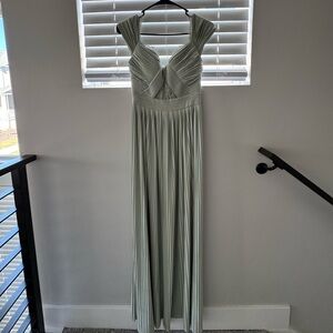 Elegant Green Evening Gown